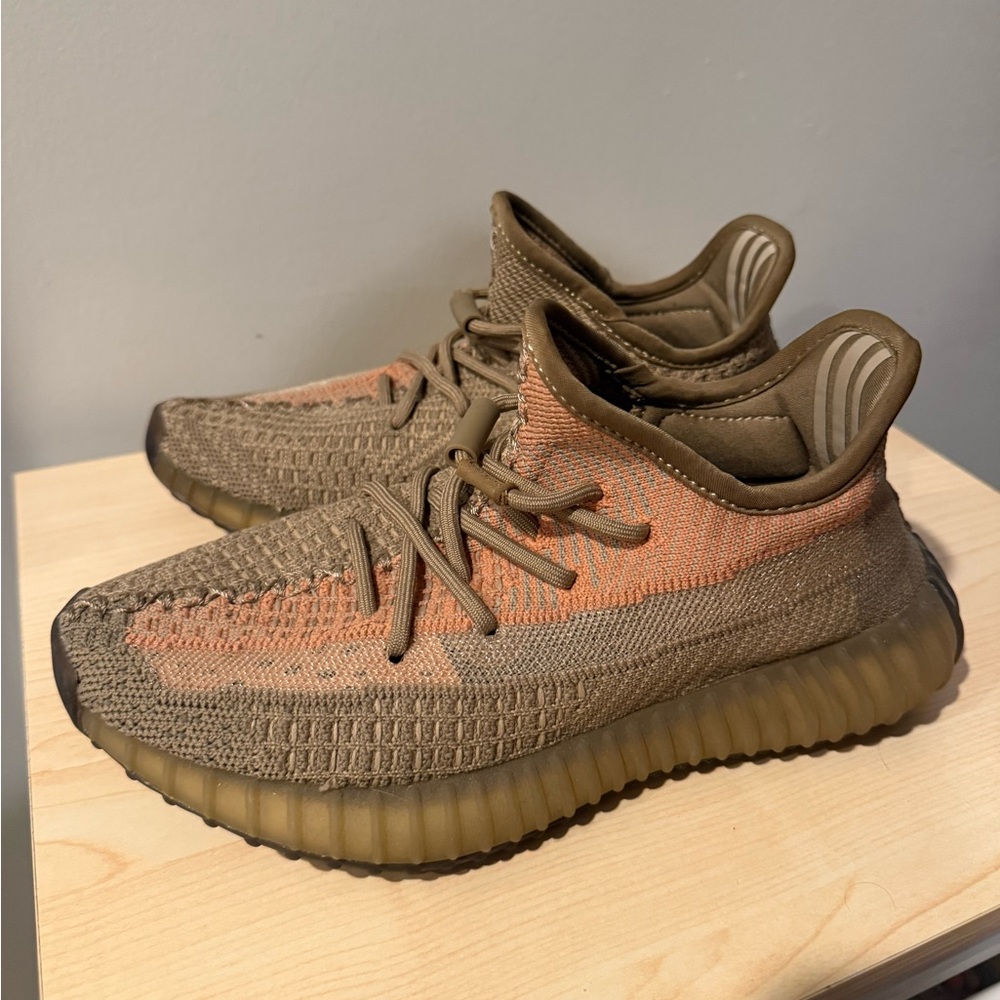 Yeezy Boost 350 sand/taupe MENS 5.5